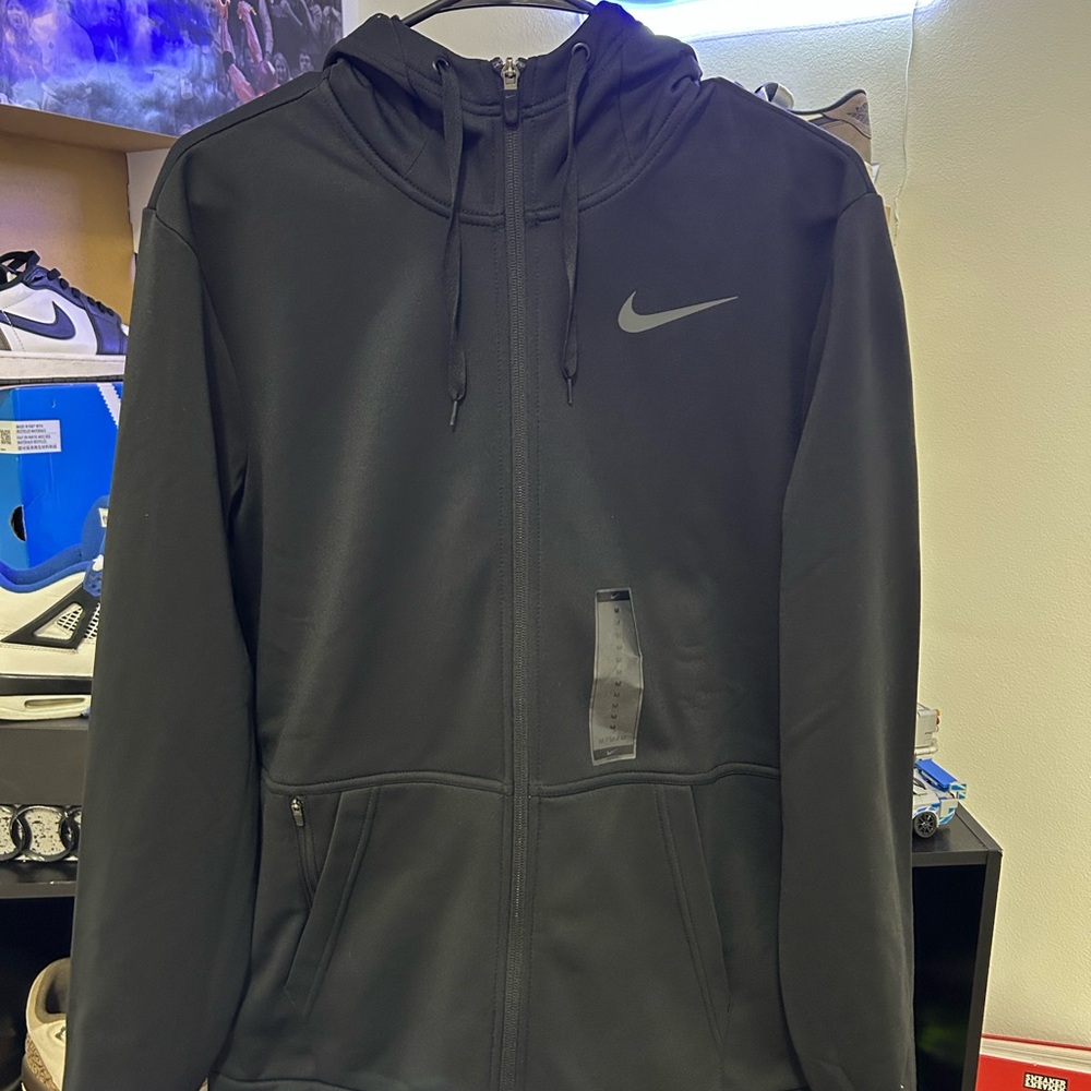 Nike Men's Black Full-Zip Hoodie